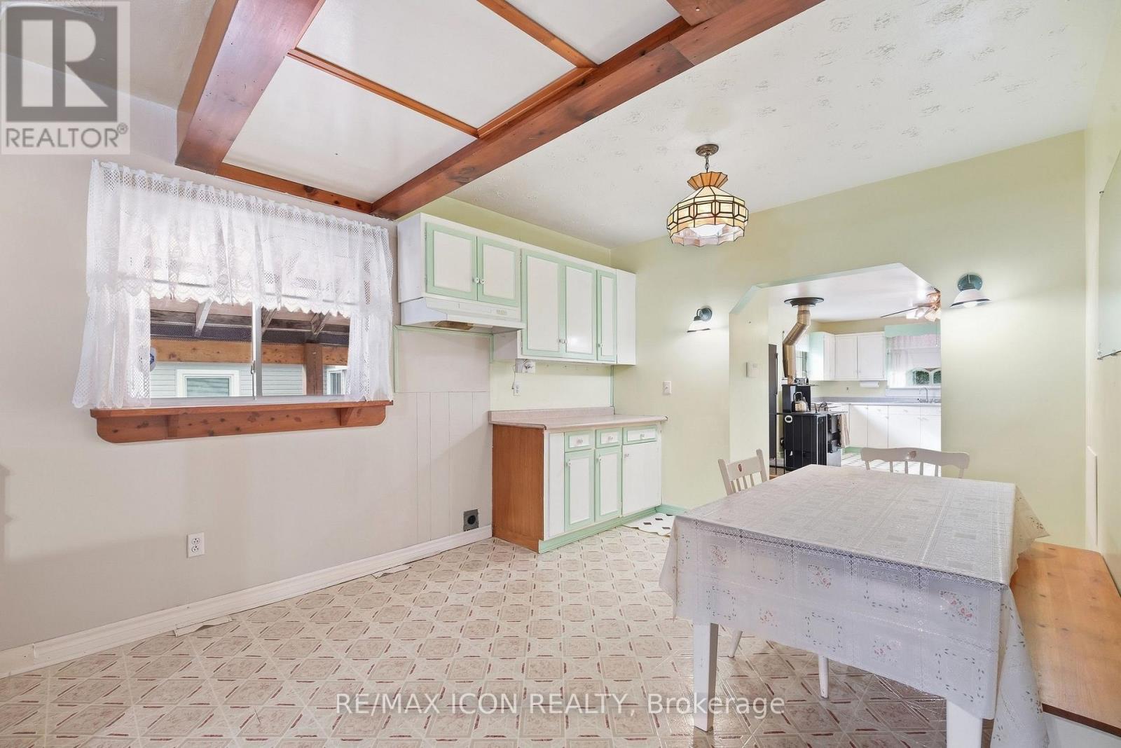 423 Lawrence Avenue, Kitchener, ON