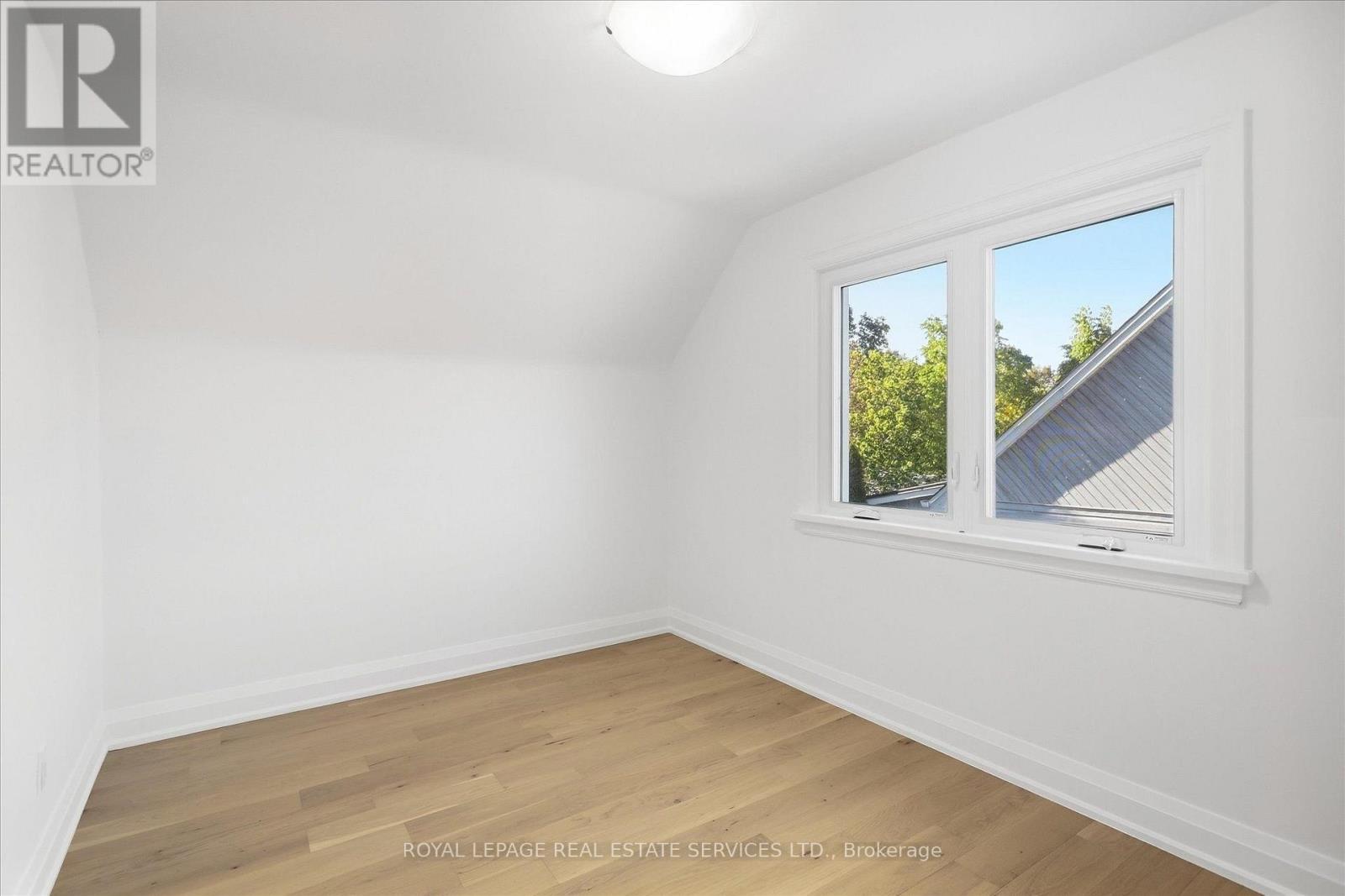 Spacious 3rd Bedroom - 193 Rutherford Avenue, Peterborough, ON