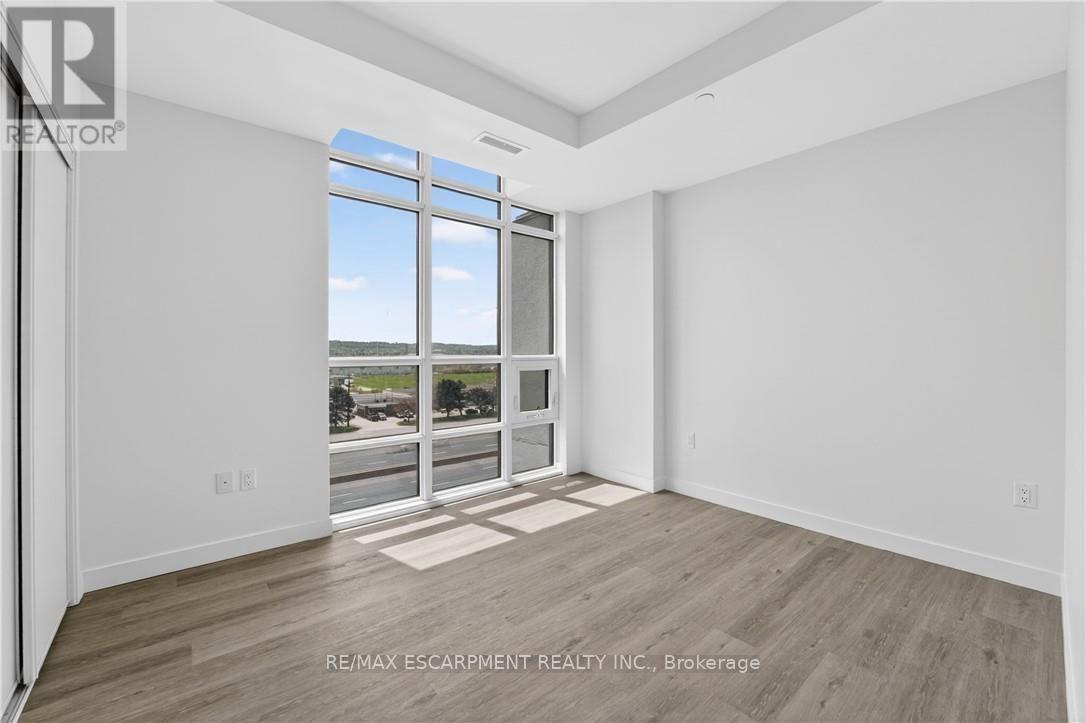 718 - 461 Green Road, Hamilton, ON