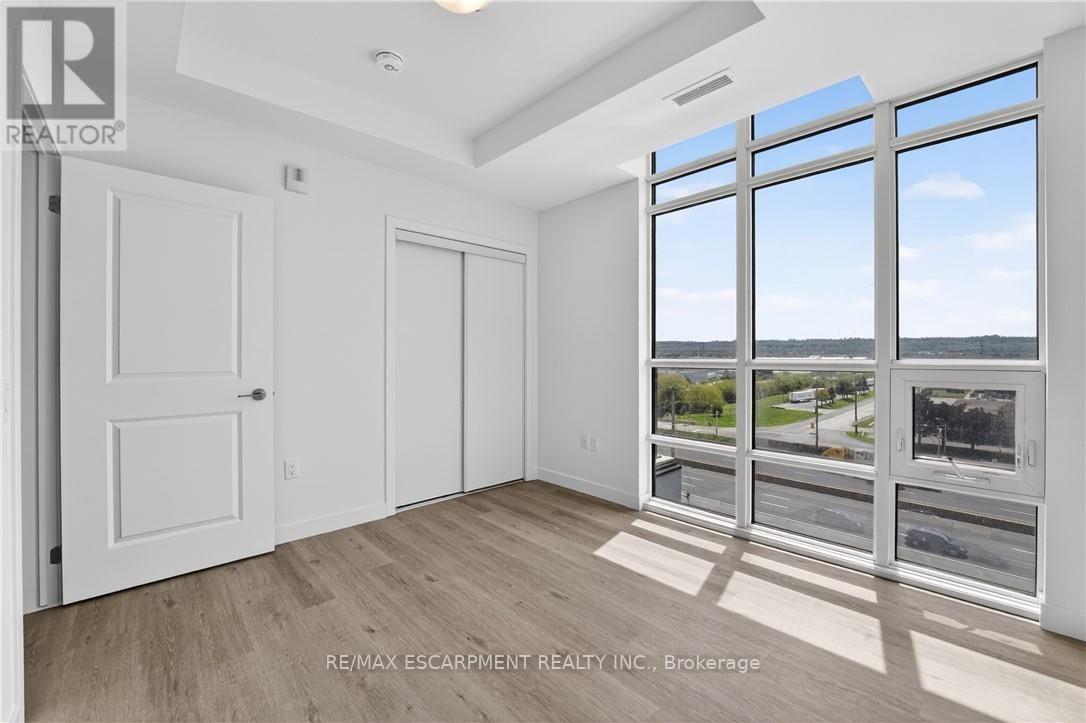718 - 461 Green Road, Hamilton, ON