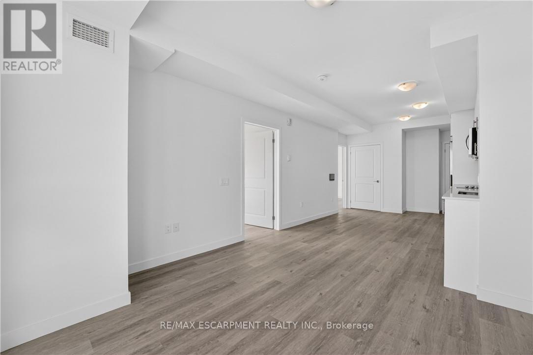 718 - 461 Green Road, Hamilton, ON
