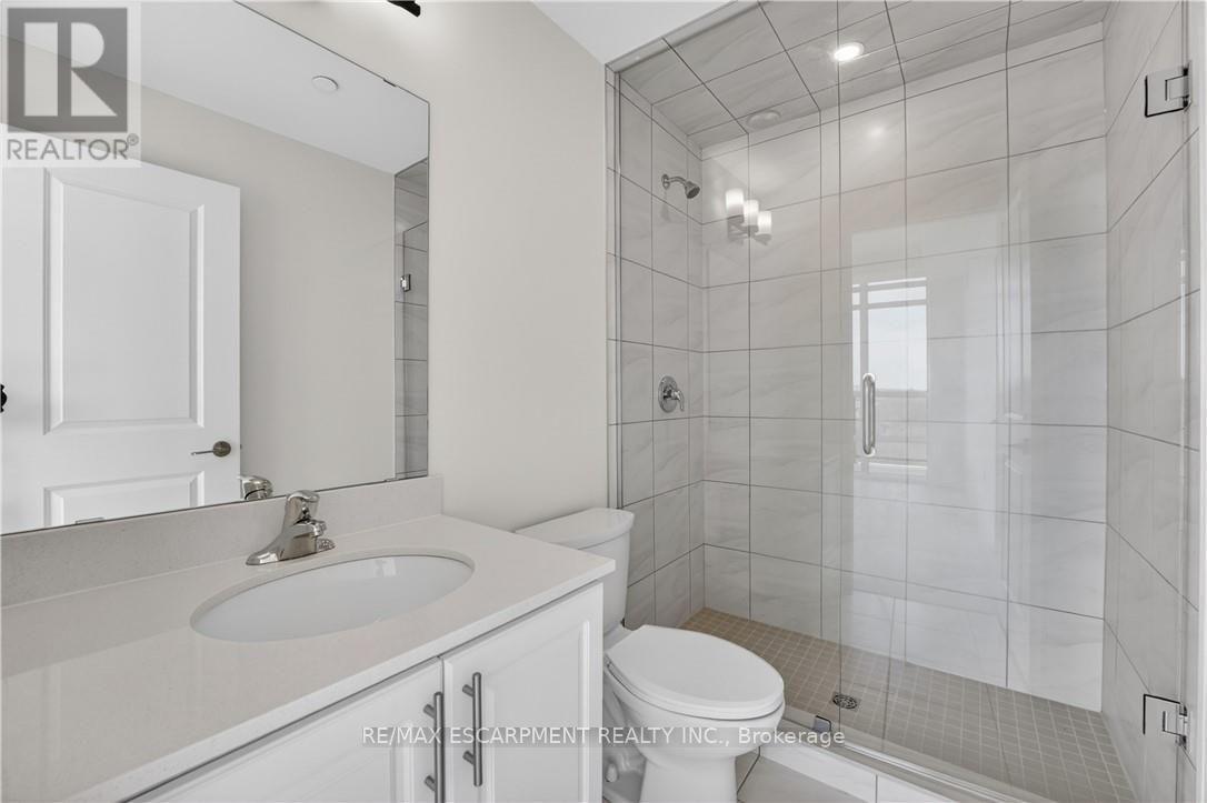 718 - 461 Green Road, Hamilton, ON