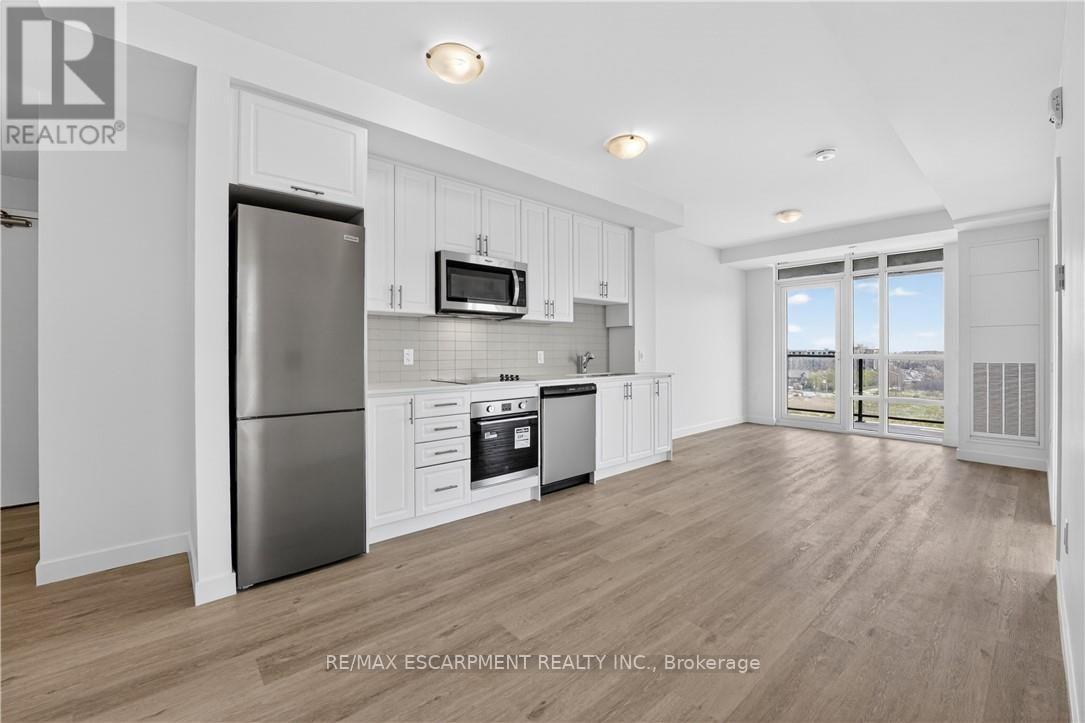 718 - 461 Green Road, Hamilton, ON
