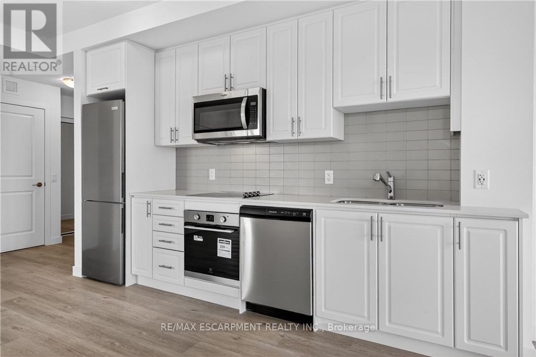 718 - 461 Green Road, Hamilton, ON