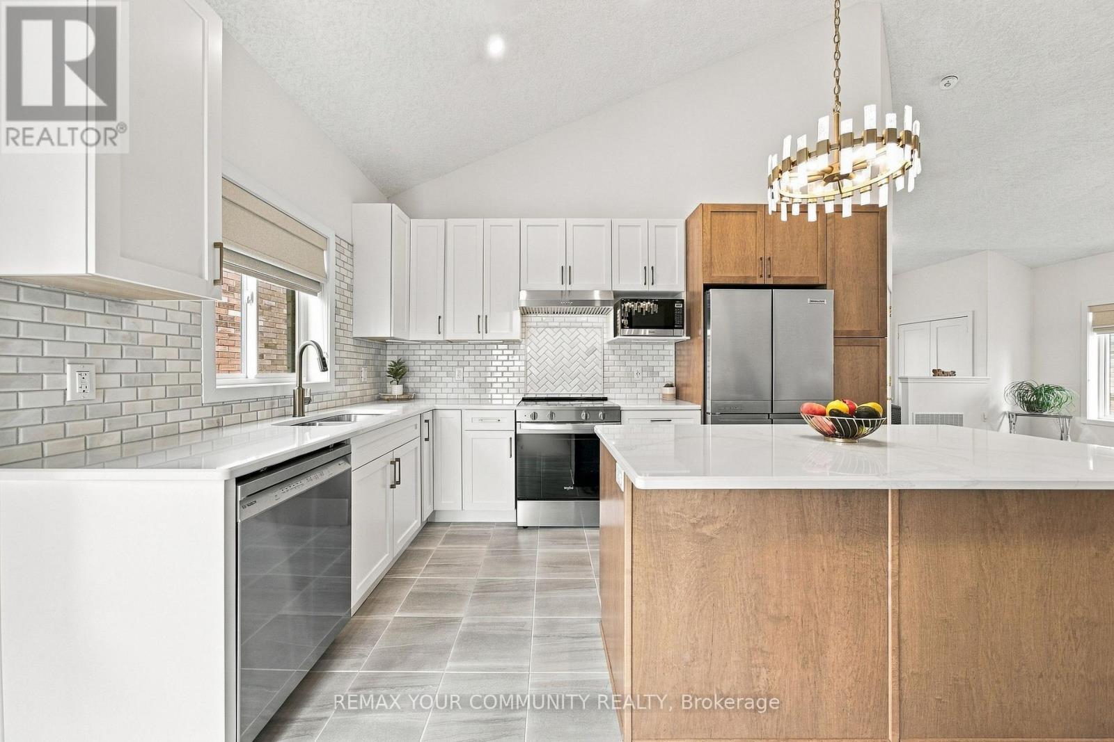 71 Uplands Drive, Grey Highlands, ON