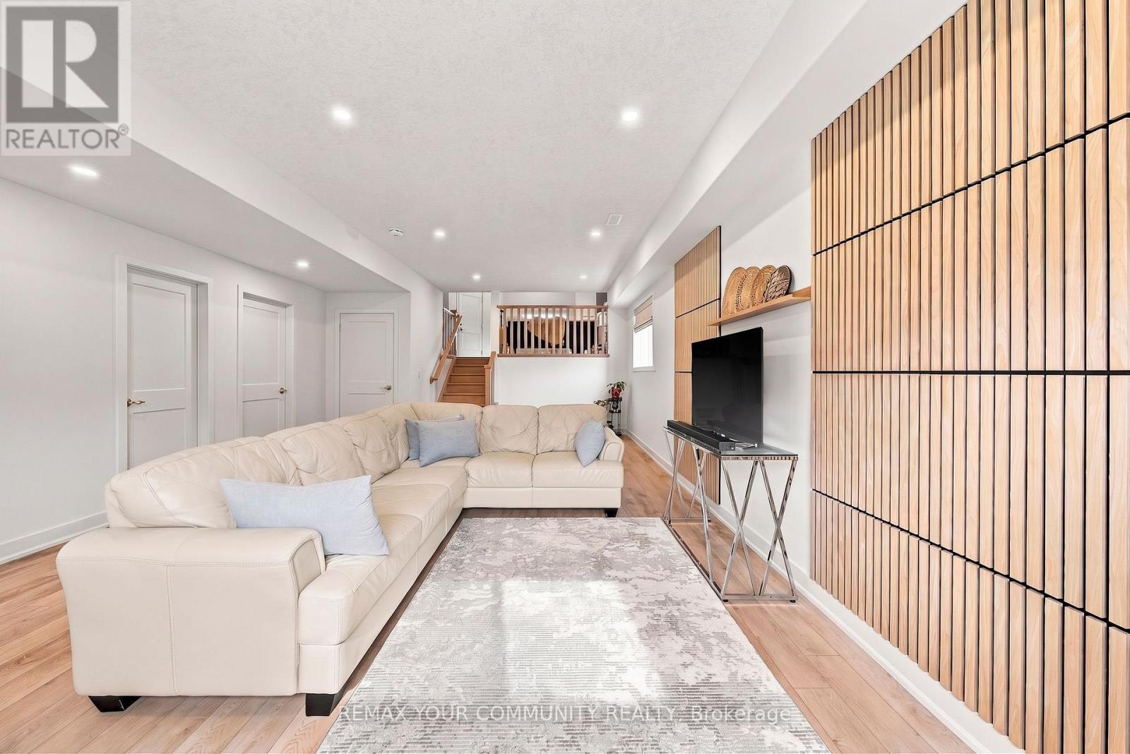 71 Uplands Drive, Grey Highlands, ON