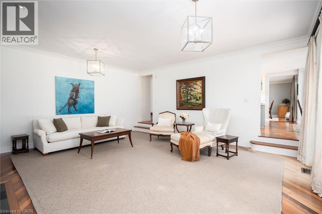 1458 Broadmoor Avenue, Mississauga, ON