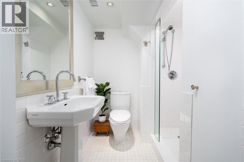 1458 Broadmoor Avenue, Mississauga, ON
