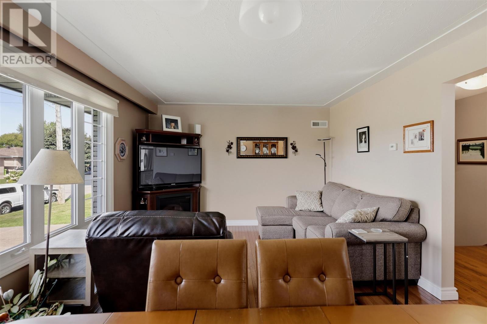 628 Wilson St, Sault Ste. Marie, ON