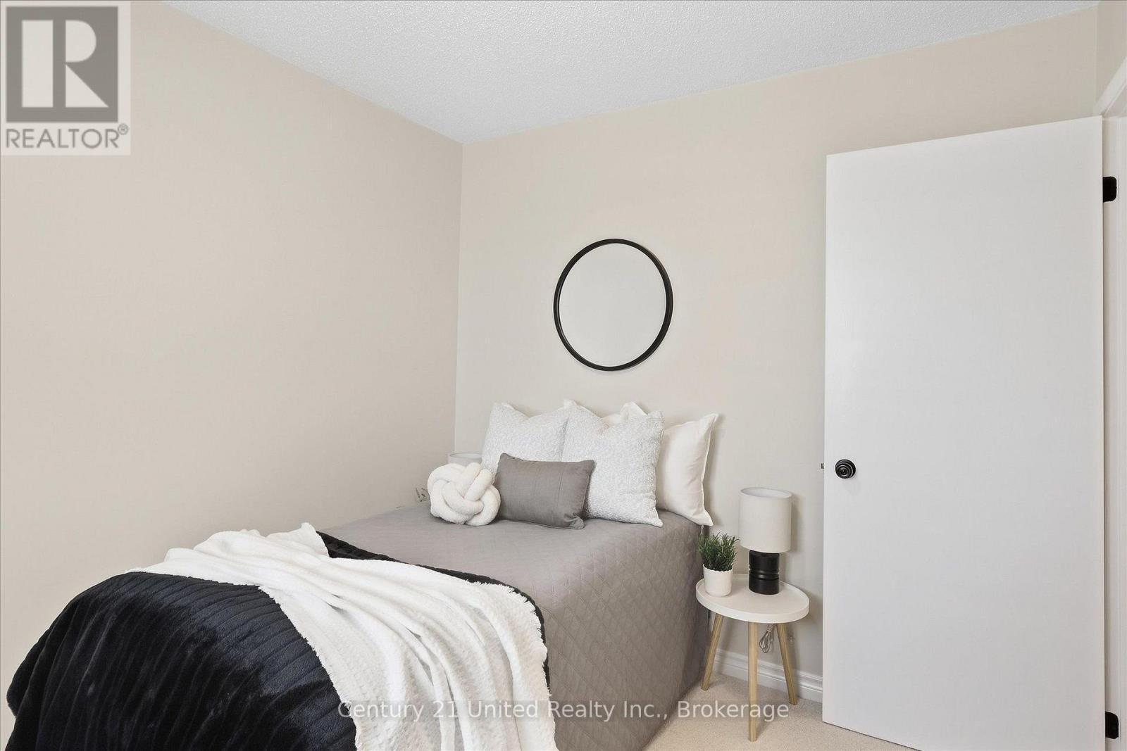 202 - 2406 Mountland Drive, Peterborough (Monaghan Ward 2), ON