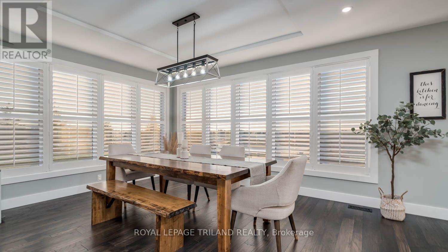 Dining area bathed in natural light - 11688 Charlton Drive, Middlesex Centre, ON