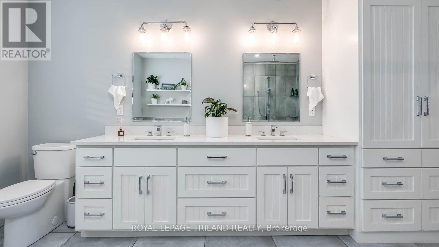 Primary ensuite - 11688 Charlton Drive, Middlesex Centre, ON