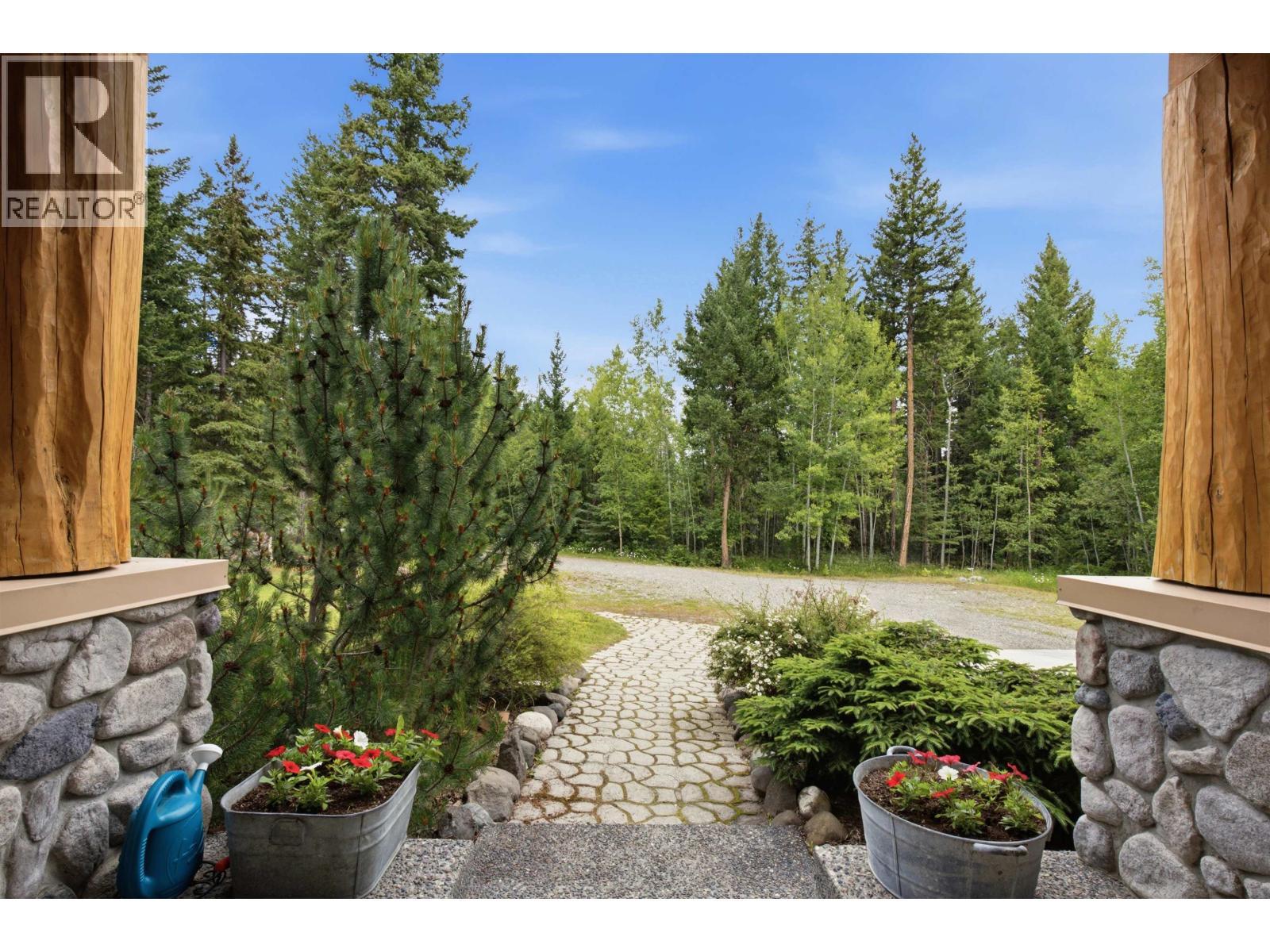 1898 Ross Road, Williams Lake, BC