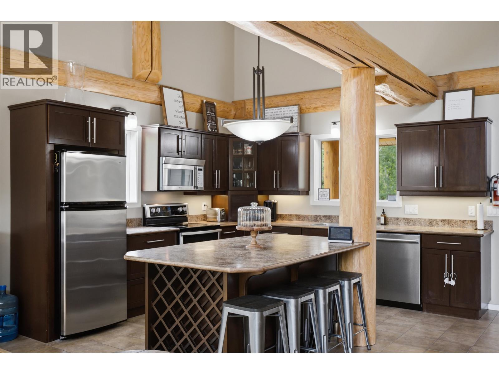 1898 Ross Road, Williams Lake, BC