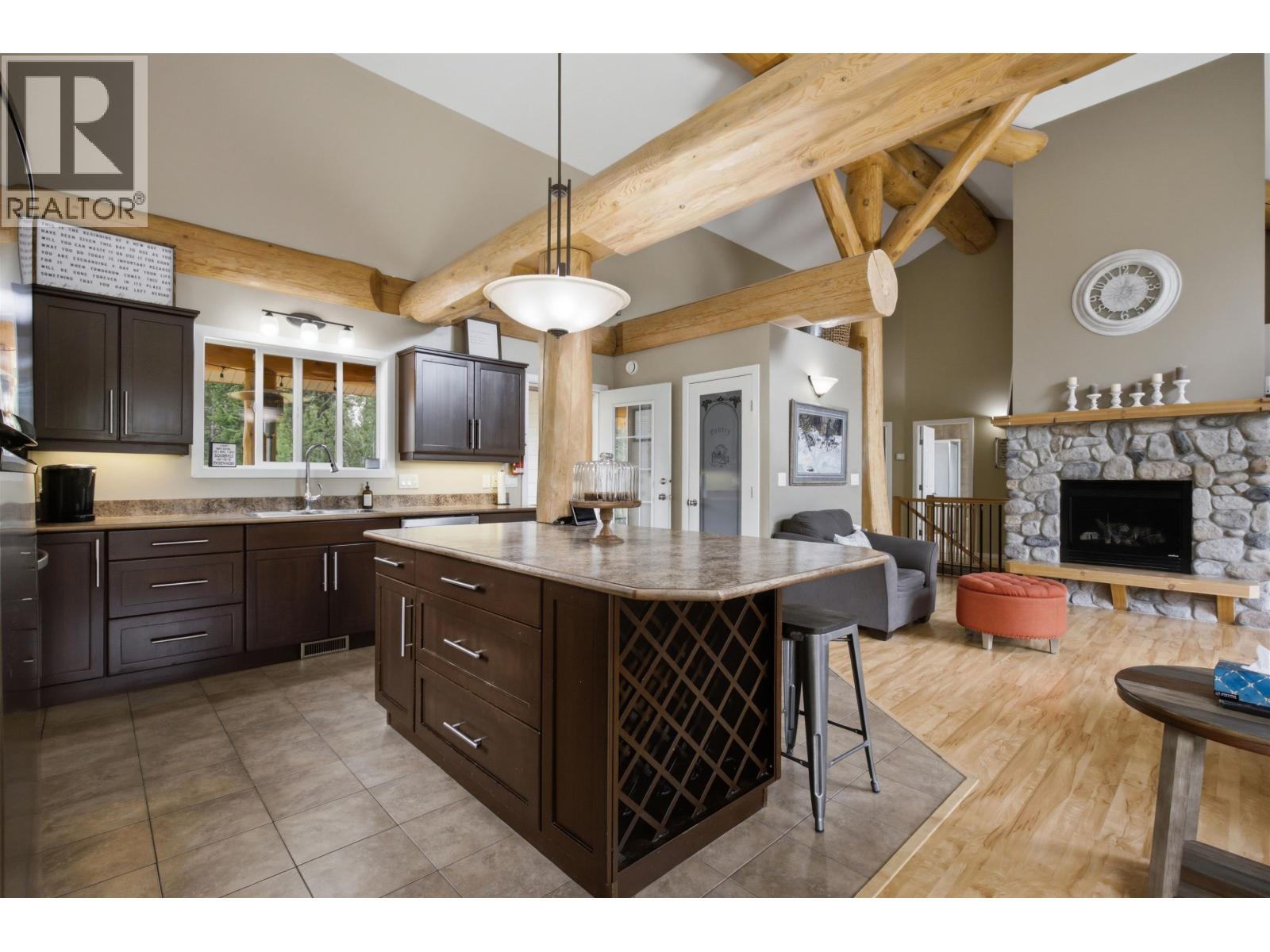 1898 Ross Road, Williams Lake, BC