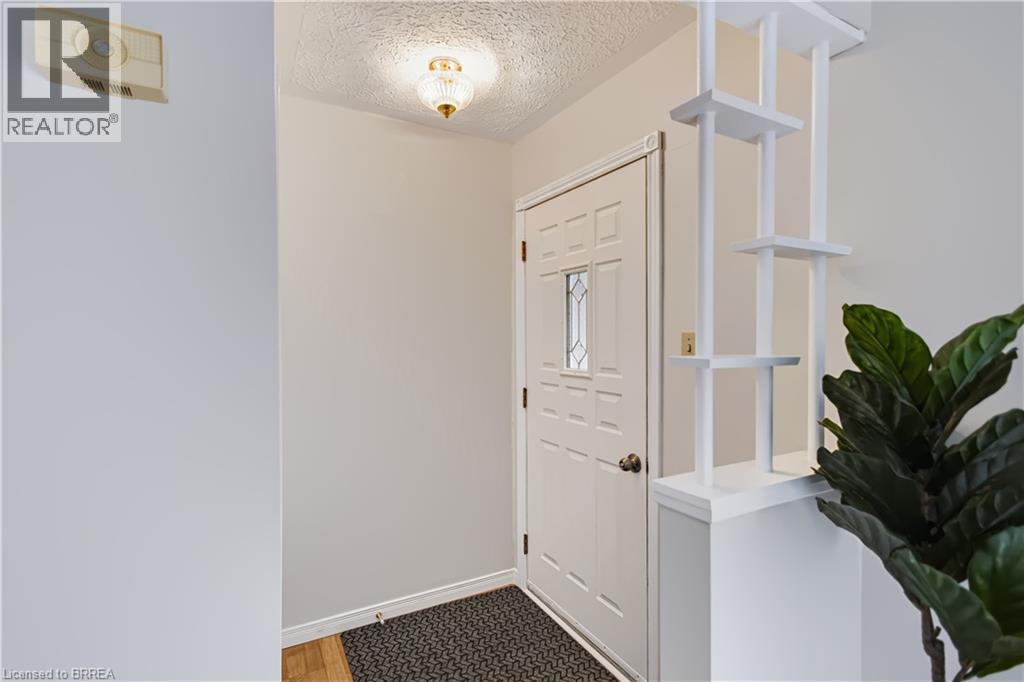 33 Coachwood Road, Brantford, ON