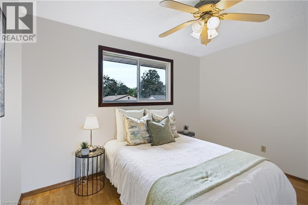 33 Coachwood Road, Brantford, ON