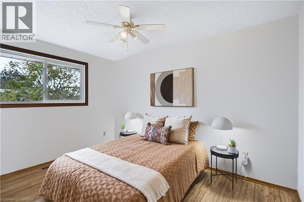 33 Coachwood Road, Brantford, ON