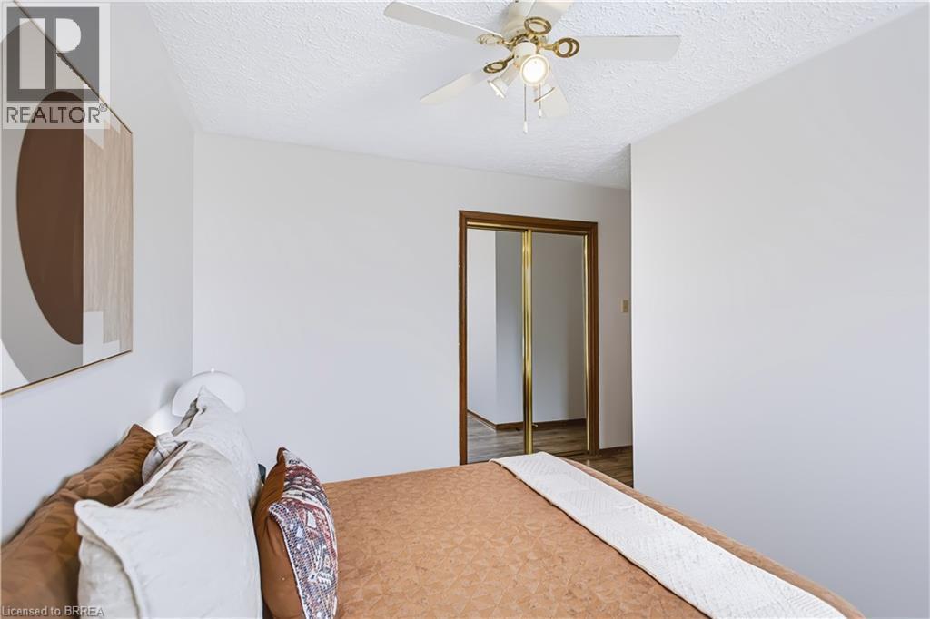 33 Coachwood Road, Brantford, ON