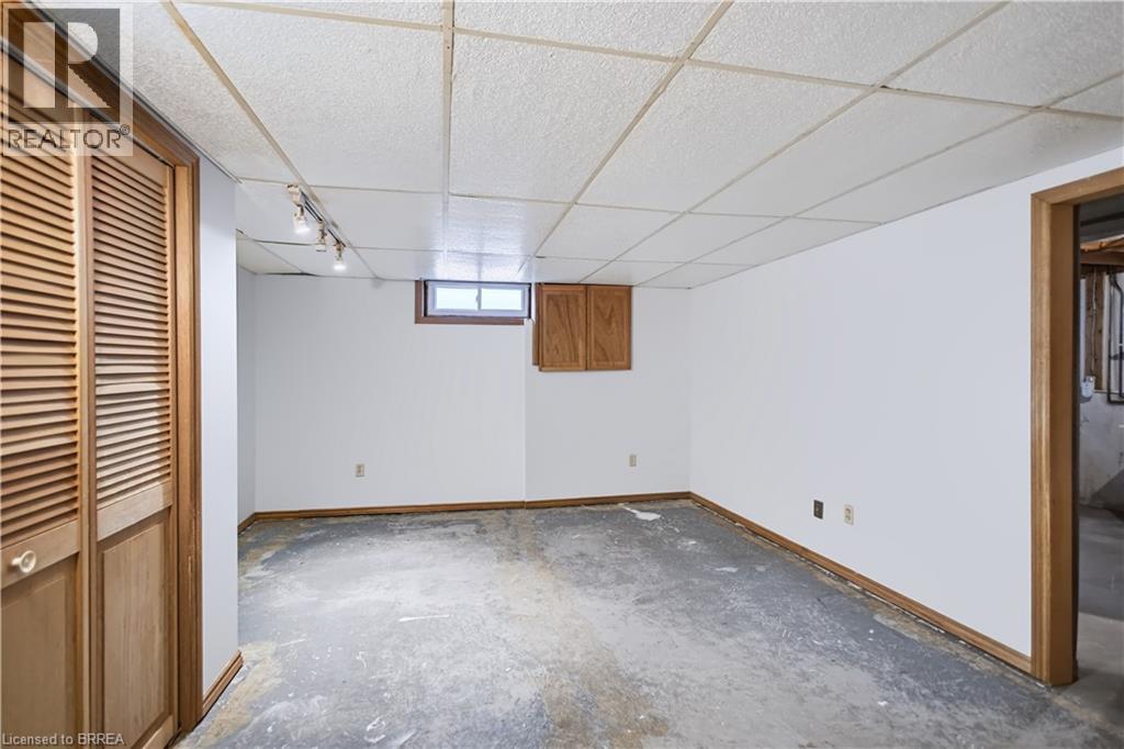 33 Coachwood Road, Brantford, ON