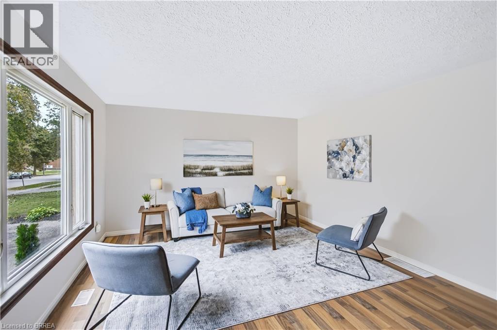 33 Coachwood Road, Brantford, ON