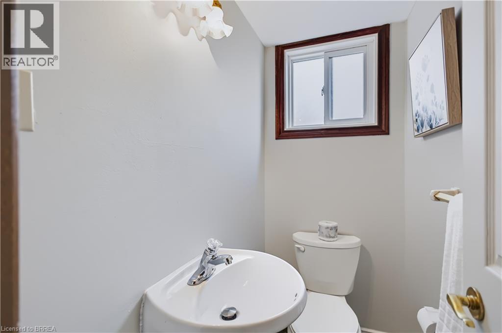 33 Coachwood Road, Brantford, ON