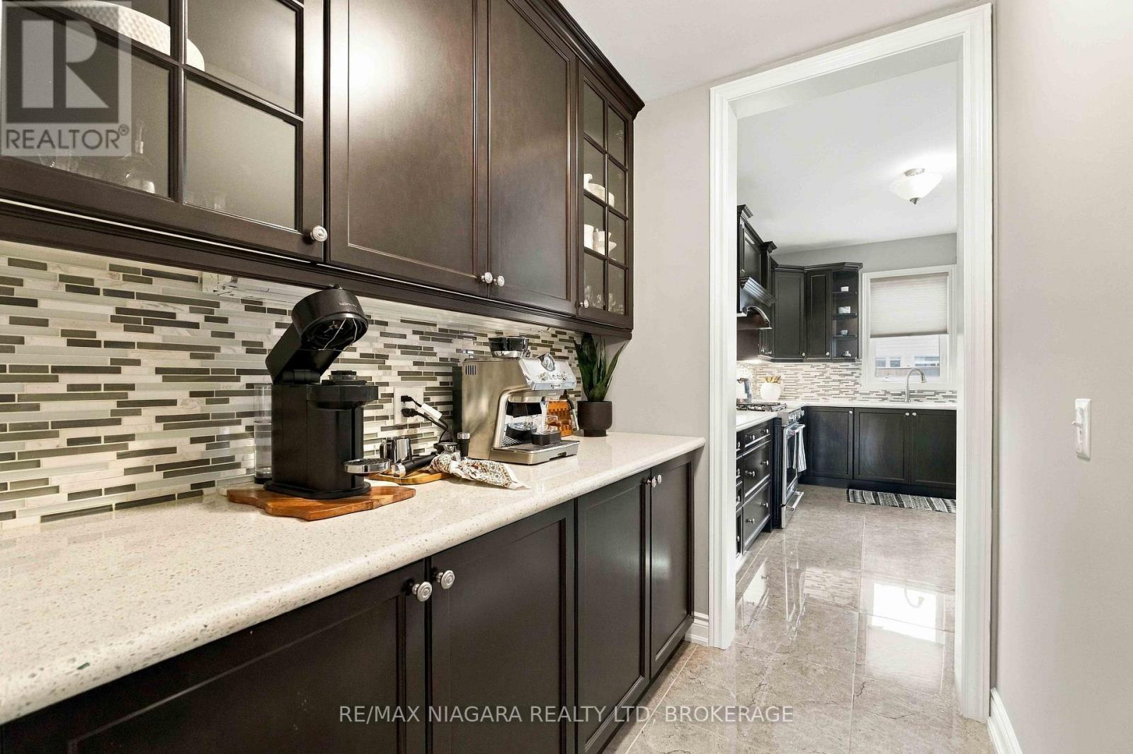 15 Fox Grape Road, Thorold (Confederation Heights), ON
