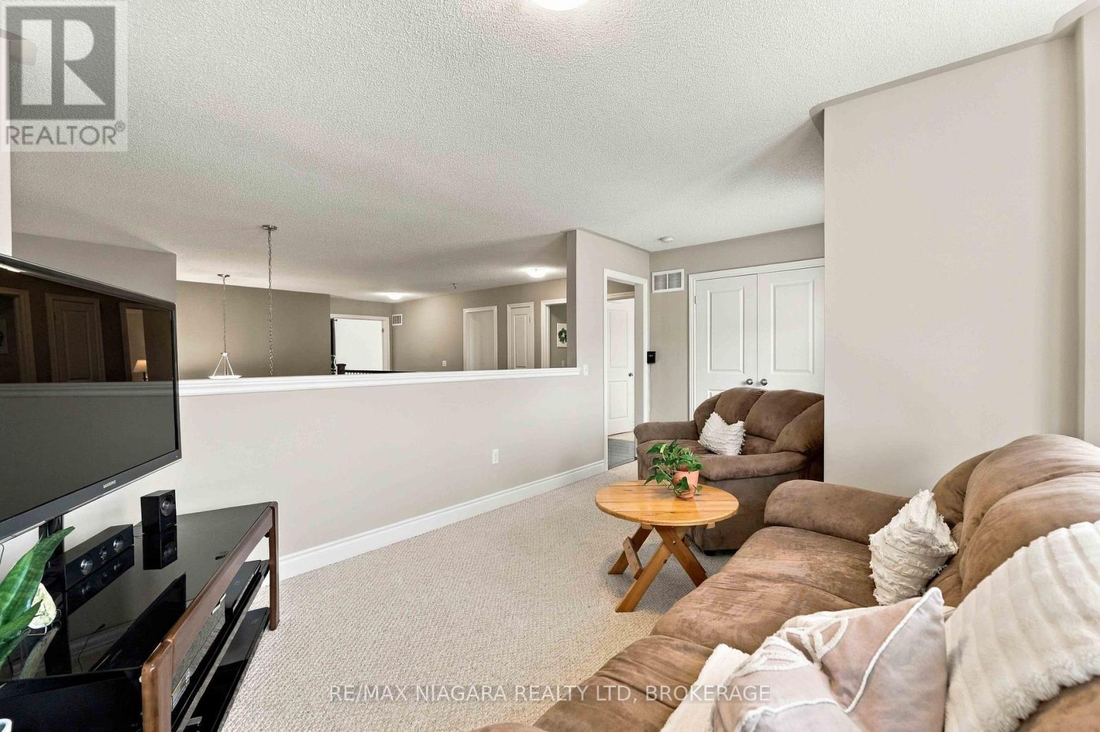 15 Fox Grape Road, Thorold (Confederation Heights), ON