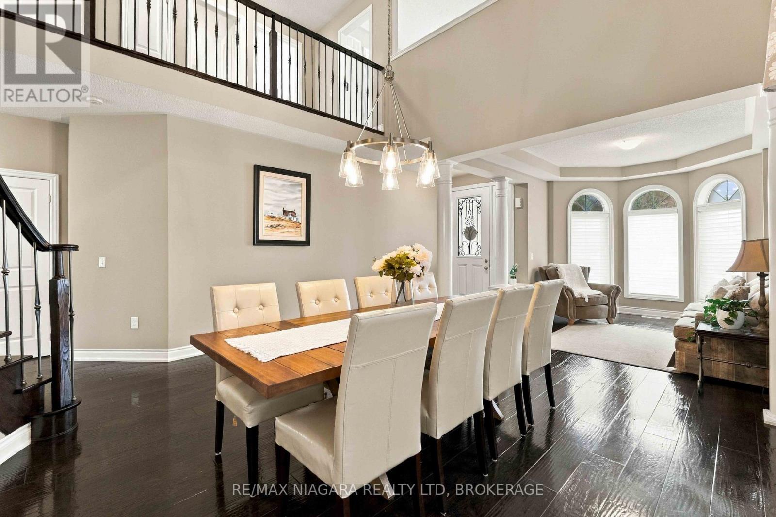 15 Fox Grape Road, Thorold (Confederation Heights), ON