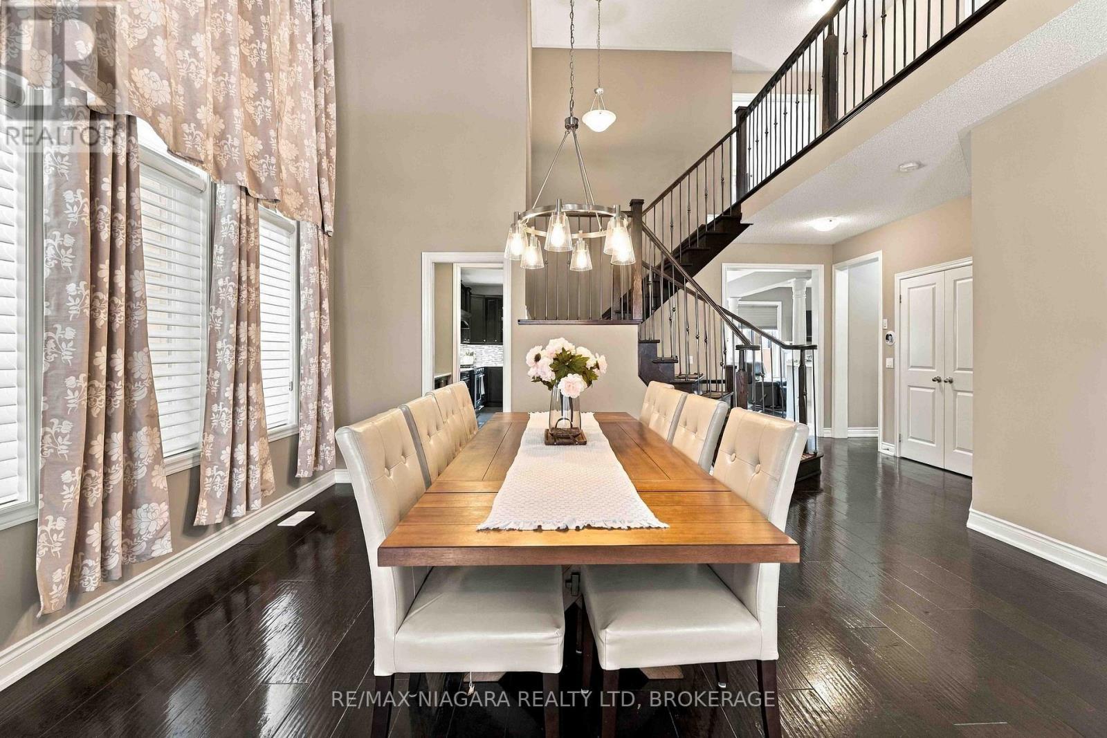 15 Fox Grape Road, Thorold (Confederation Heights), ON