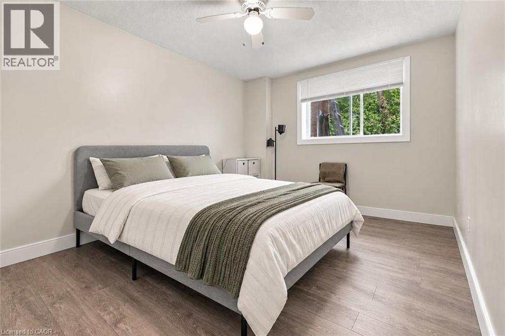 26 Renfrew Street E, Caledonia, ON