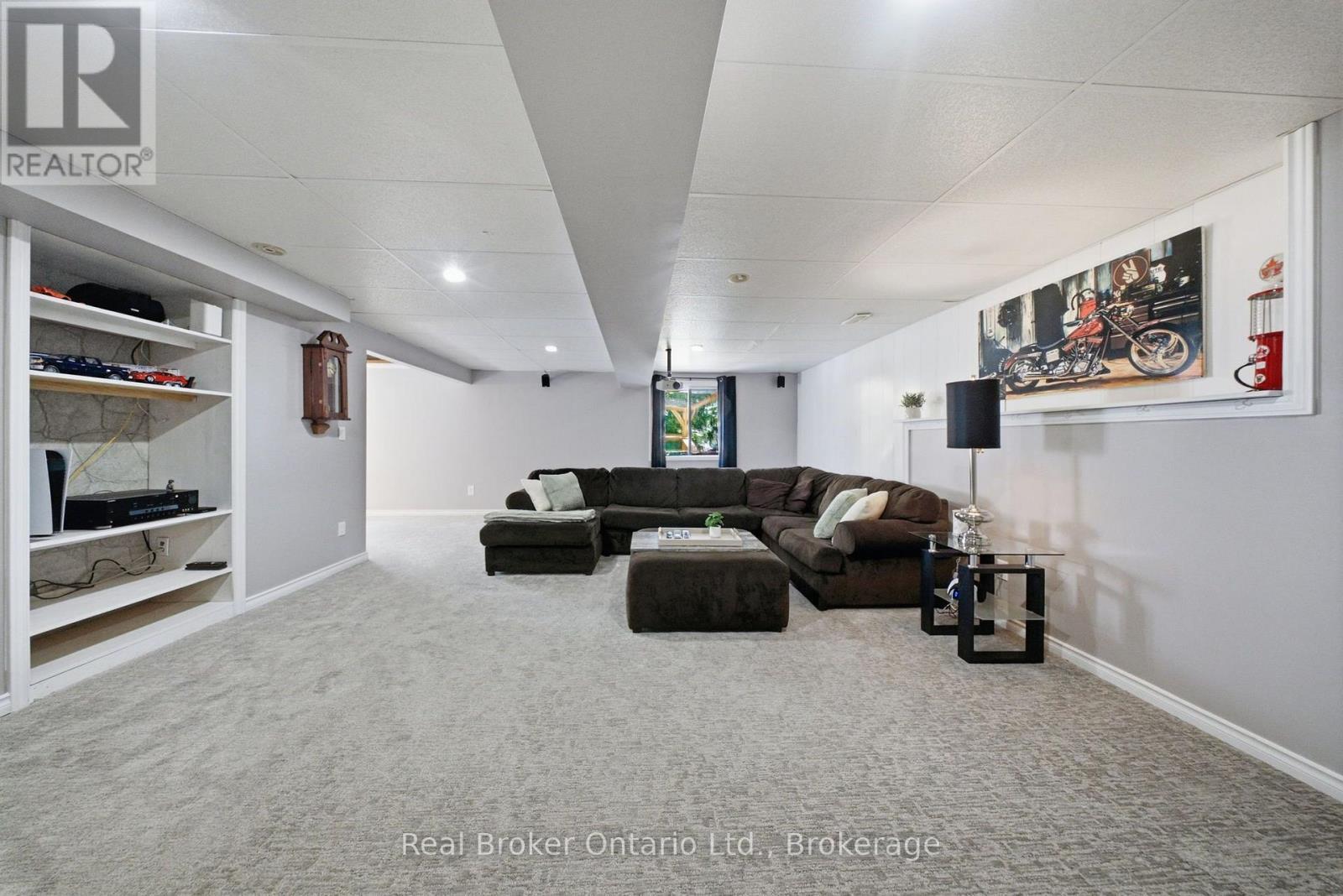 11 Dundas Street W, Brant (Paris), ON