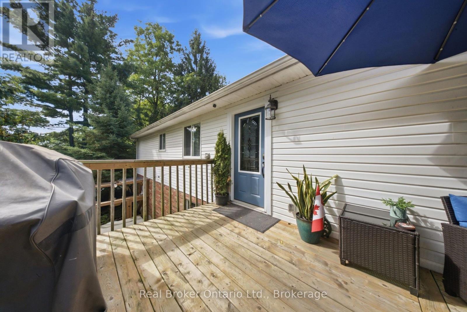 11 Dundas Street W, Brant (Paris), ON