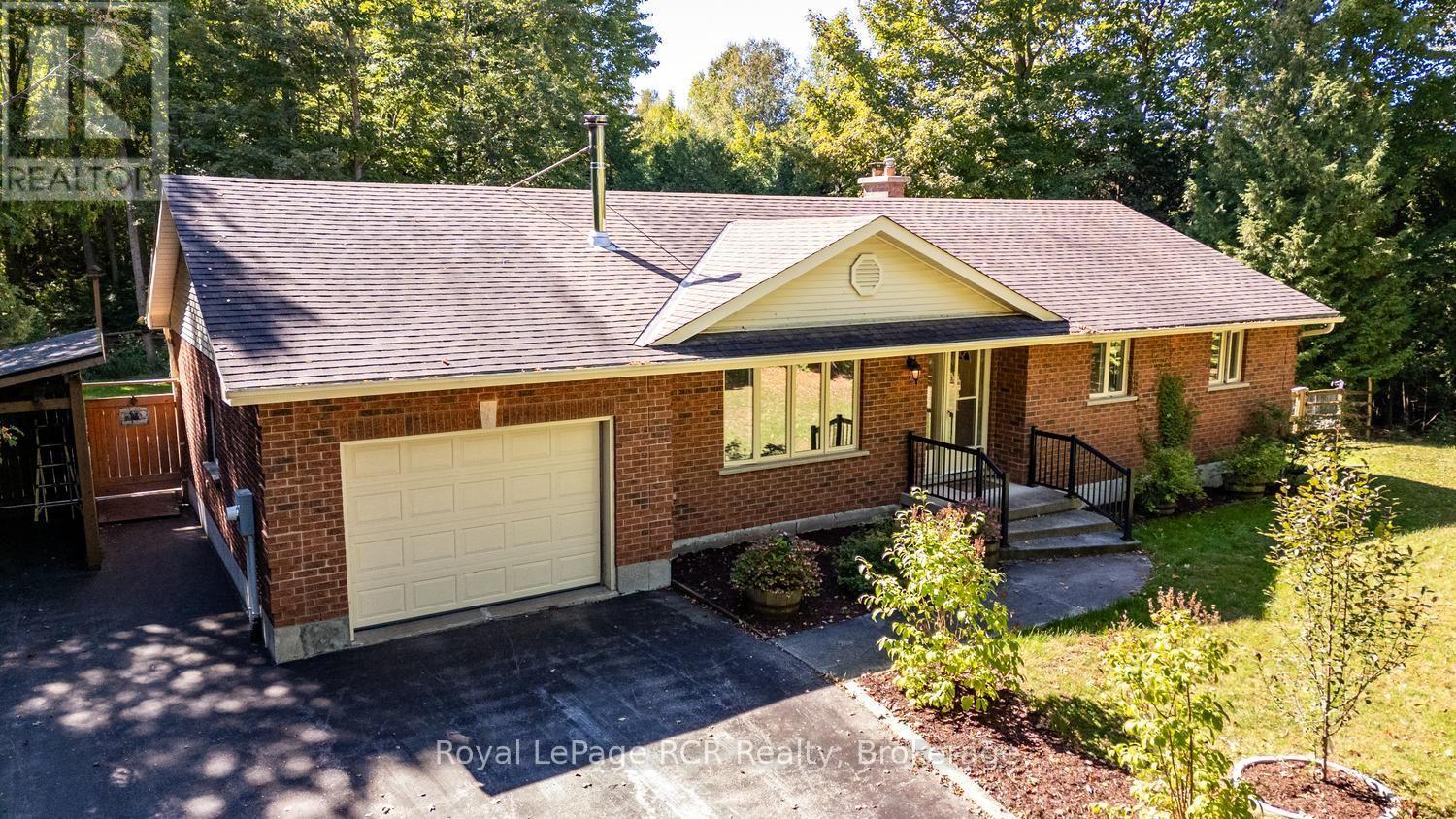 All brick bungalow on 35 acres - 84040 Sideroad 6 Road, Meaford, ON