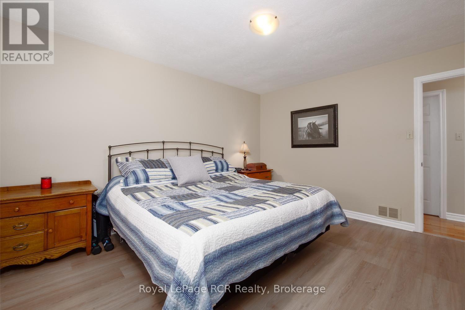 Primary Bedroom - 84040 Sideroad 6 Road, Meaford, ON