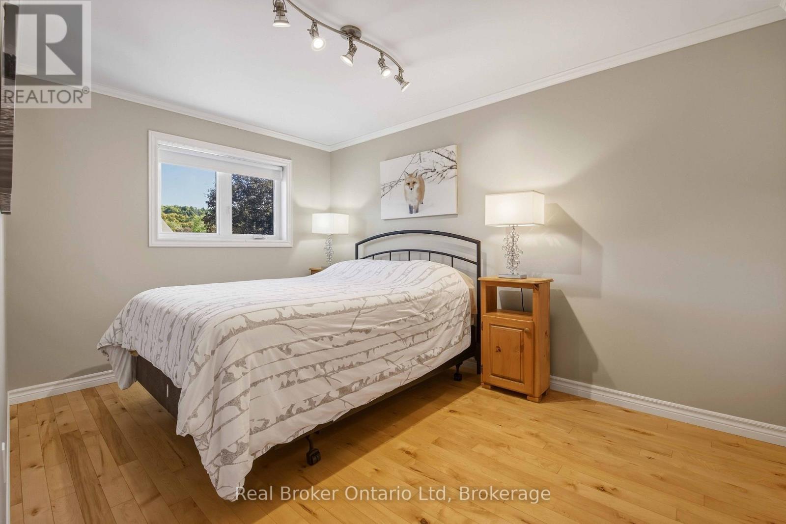 126 5Th Avenue E, Owen Sound, ON
