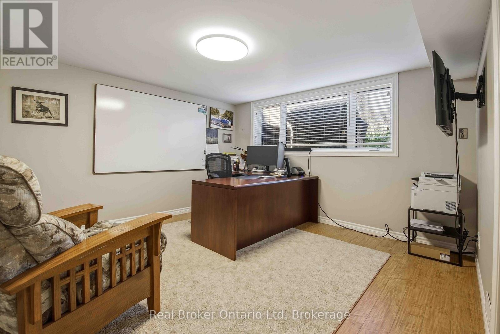 126 5Th Avenue E, Owen Sound, ON