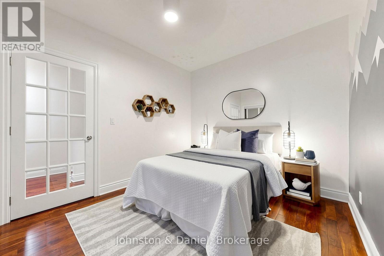 11 Ashland Avenue, Toronto, ON