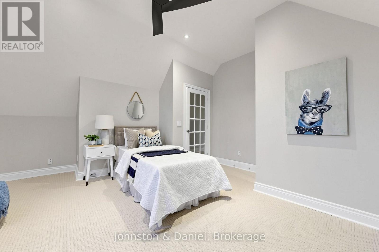 11 Ashland Avenue, Toronto, ON