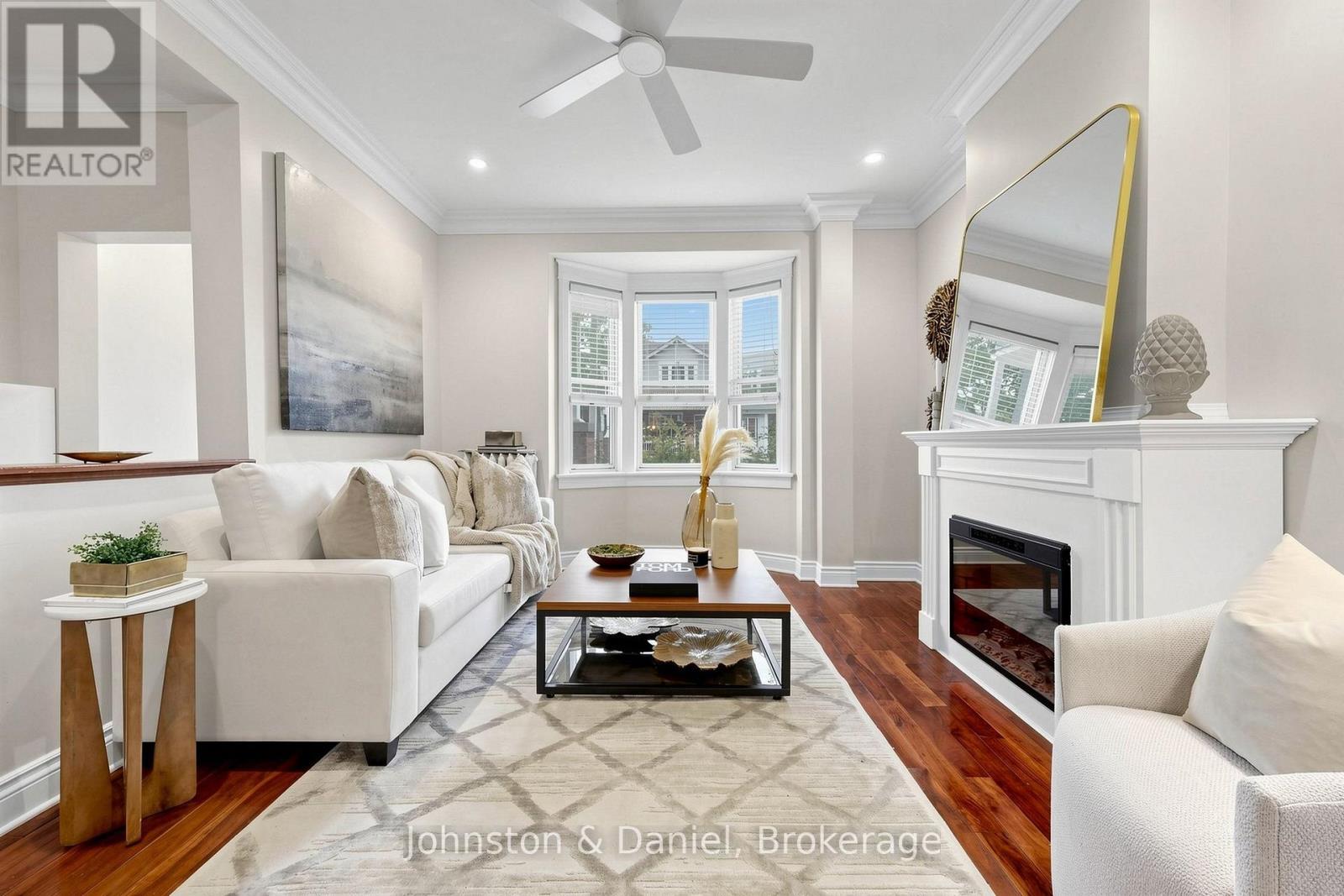11 Ashland Avenue, Toronto, ON