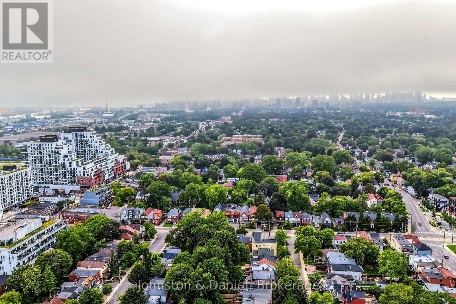 11 Ashland Avenue, Toronto, ON