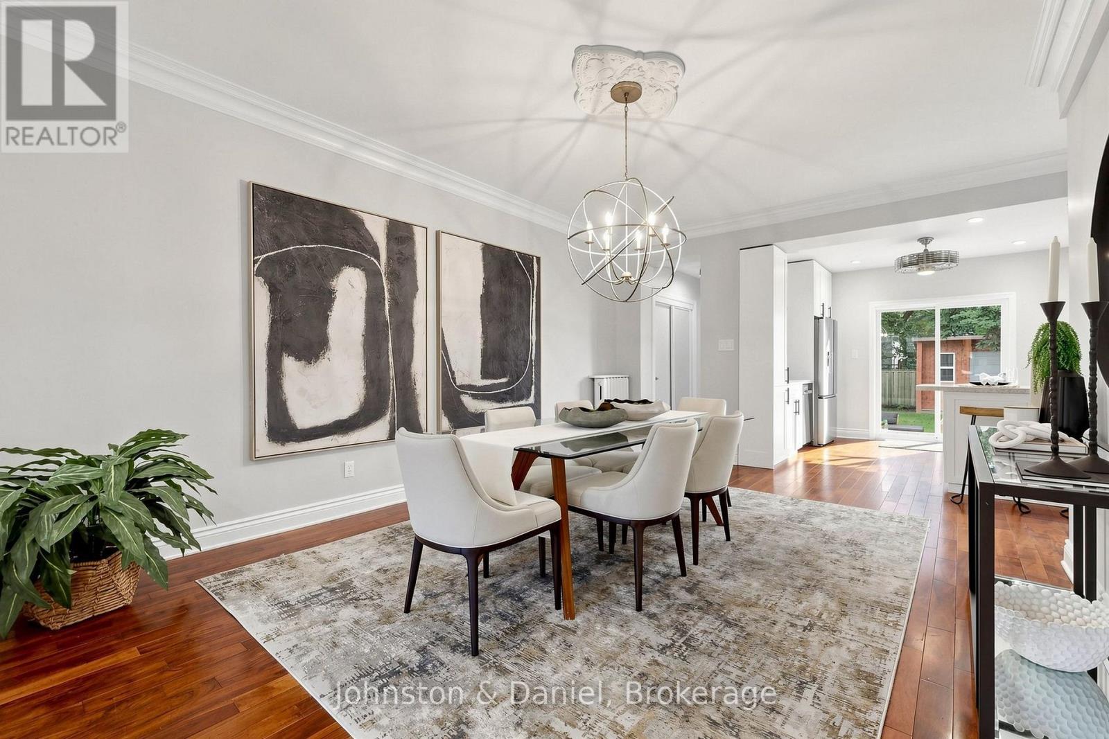 11 Ashland Avenue, Toronto, ON