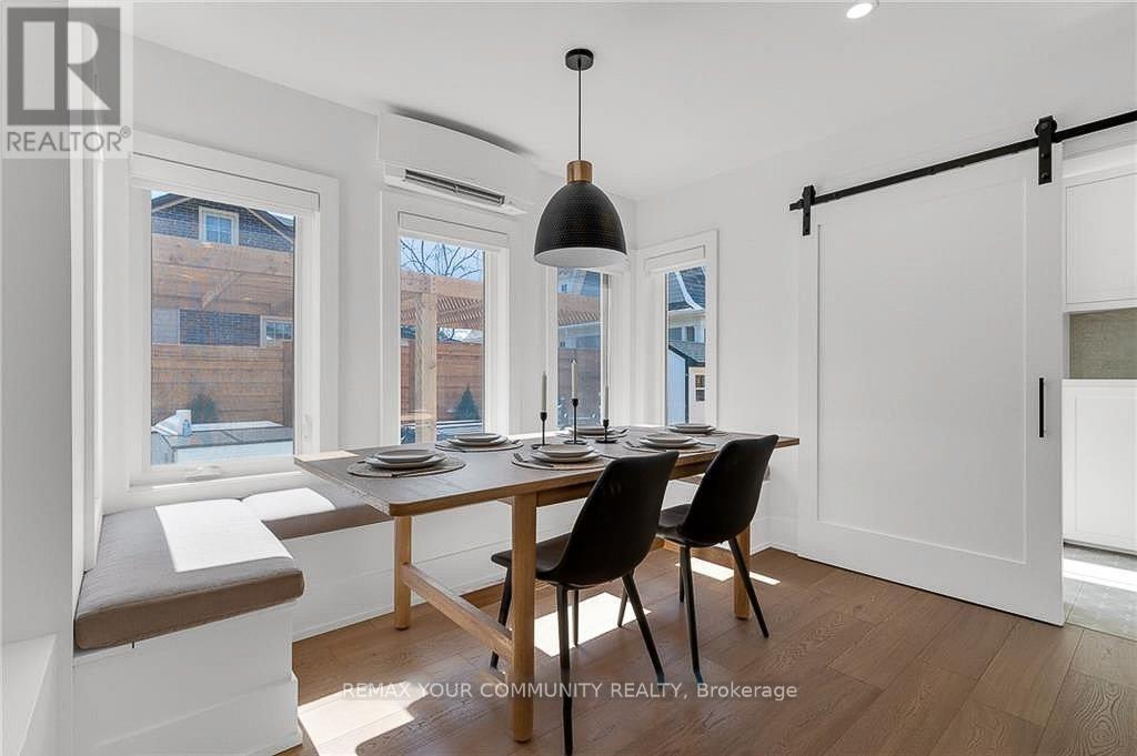 1379 Caroline Street, Burlington, ON