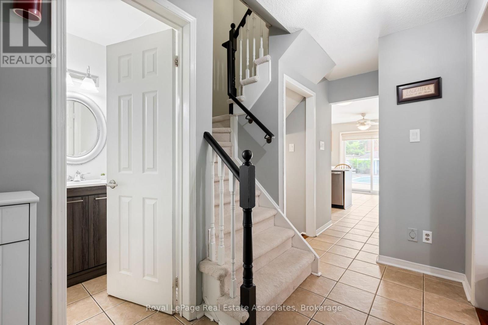 67 Smith Drive, Halton Hills, ON