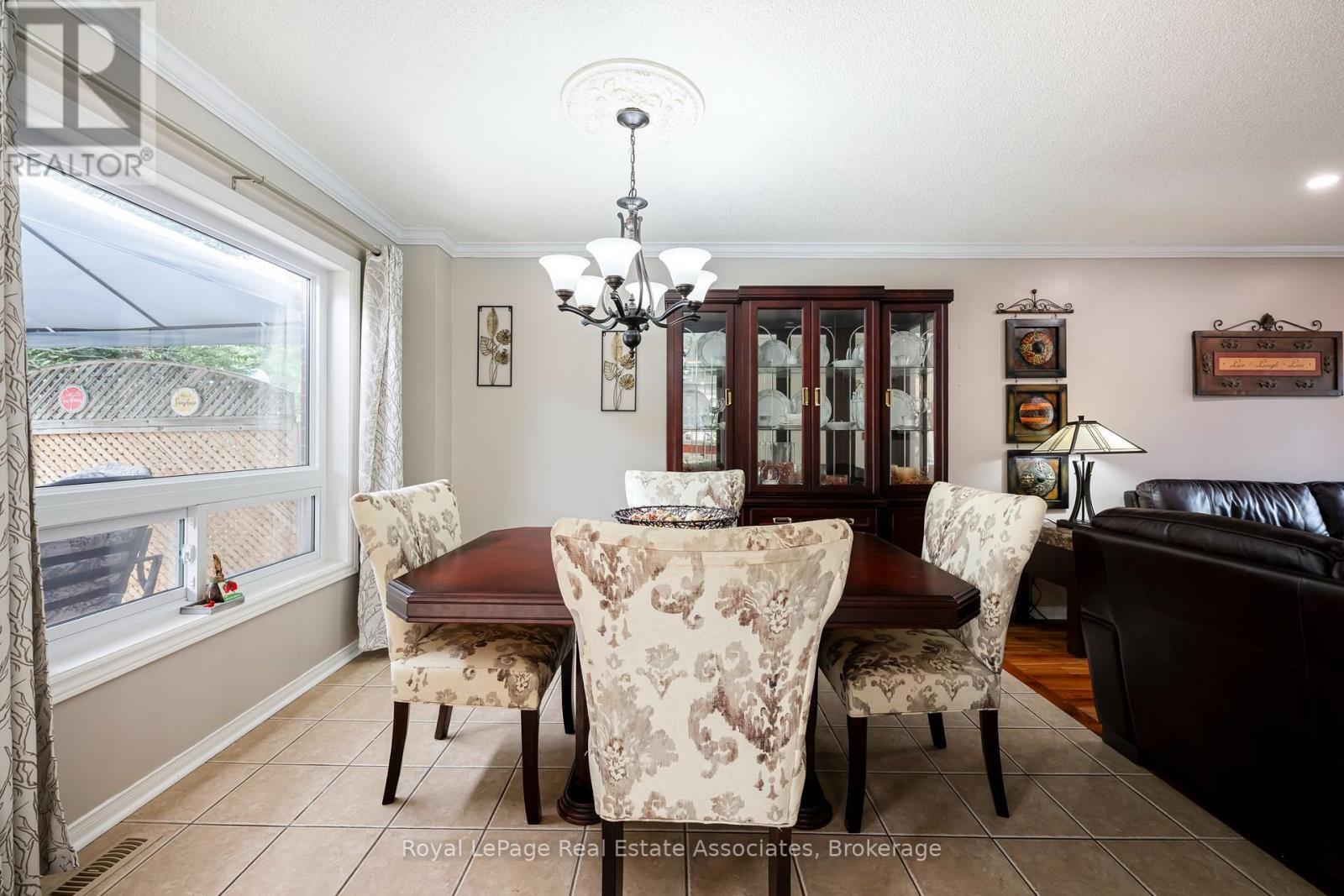 67 Smith Drive, Halton Hills, ON
