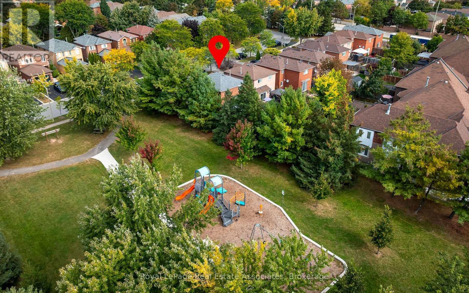 67 Smith Drive, Halton Hills, ON