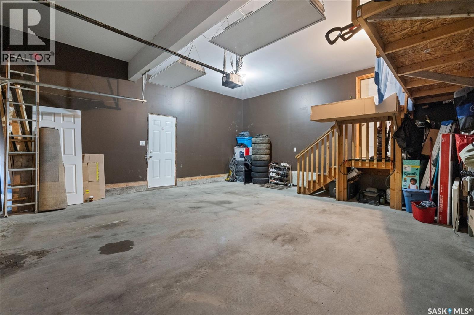 911 Gull Road, Regina, SK