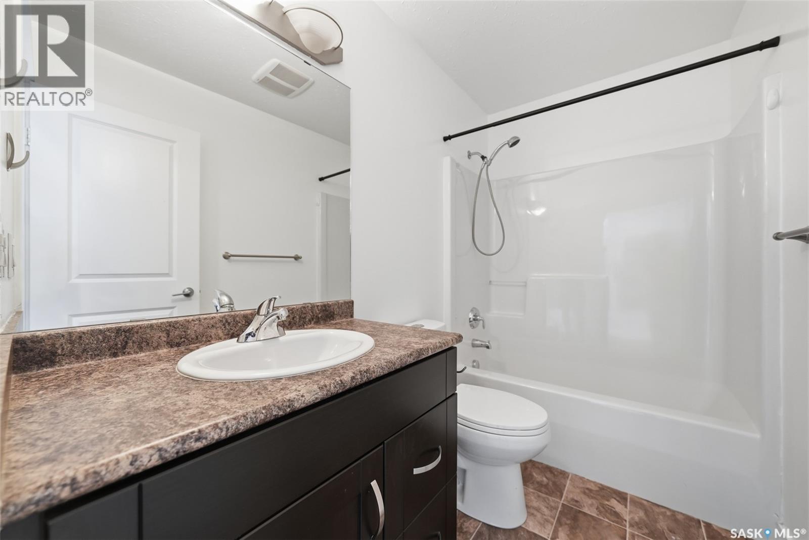 305 714 Hart Road, Saskatoon, SK