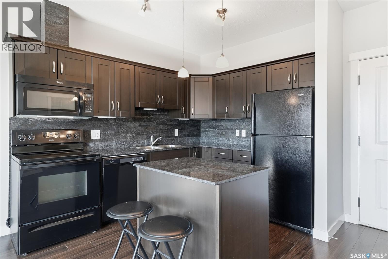 305 714 Hart Road, Saskatoon, SK
