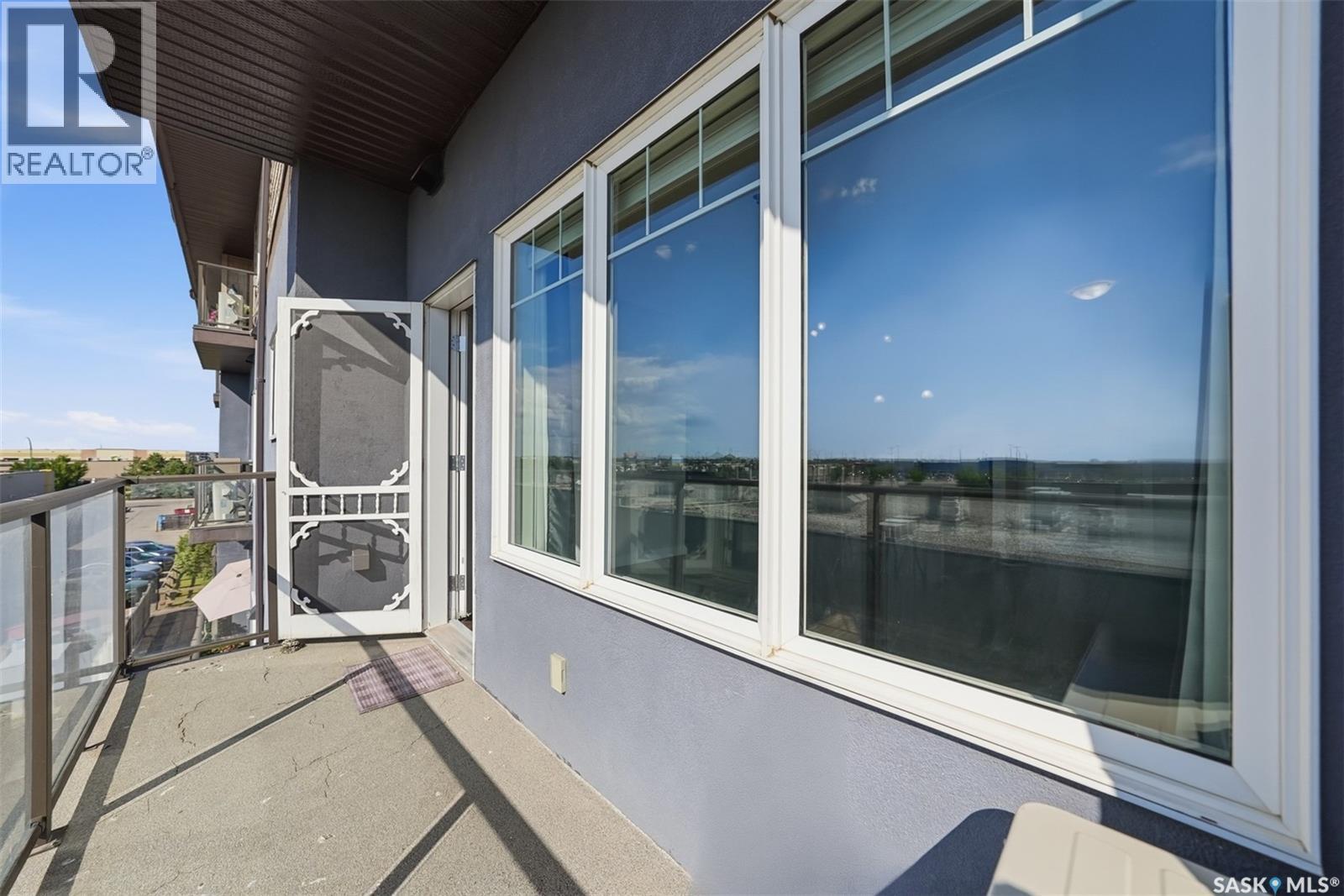 305 714 Hart Road, Saskatoon, SK